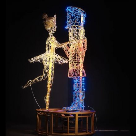 Декоративная световая фигура из металла "Щелкунчик и балерина" высота 180см IP67 (под заказ)